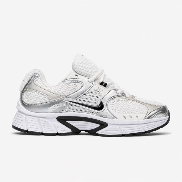 581FFA9C-0A18-400D-A10A-9E2811CE87AF-compressed کتونی نایک وی فایو آر ان آر نقره ای مشکی | Nike V5 RNR Vast Grey Metallic Silver - تصویر 1