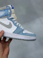کتونی نایک ایر جردن 1 هایپر رویال Air Jordan 1 Hyper Royal White blue - تصویر 5