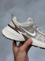 کتونی نایک وی تو کی عسلی  Nike V2K Run - تصویر 5