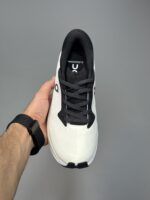 کتونی آن رانینگ کلود زون سفید مشکی On Running Cloudzone White BlaCK - تصویر 3